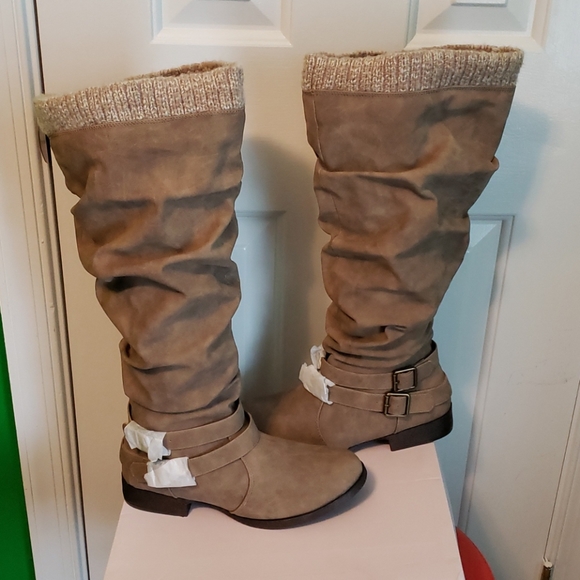 pilar slouchy flat boot